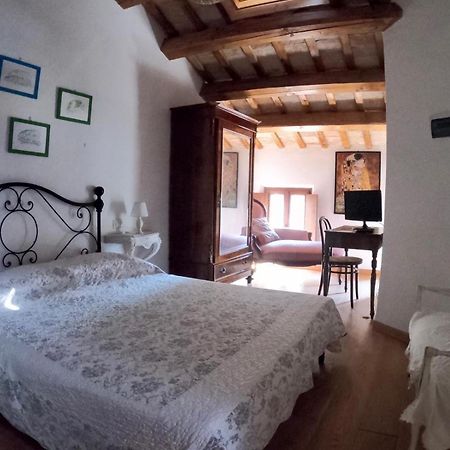 Fontebella Bed and Breakfast Montemarciano Eksteriør billede